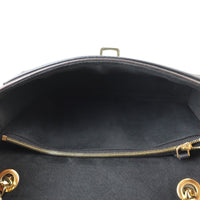 Louis Vuitton Victoire Monogram