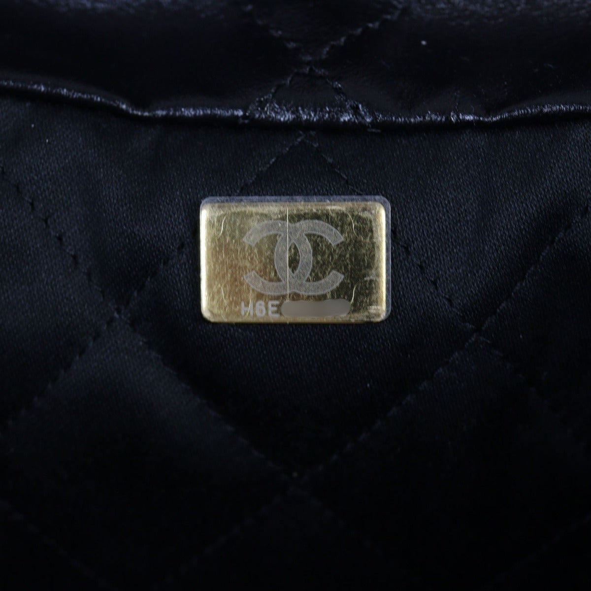 Chanel 22 Hobo Medium