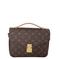 Louis Vuitton Pochette Metis Monogram