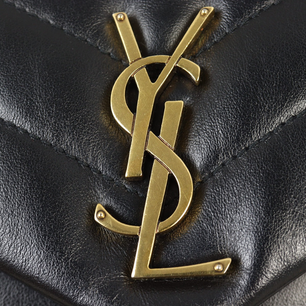 Saint Laurent Loulou Small