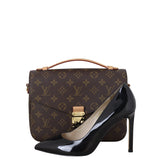 Louis Vuitton Pochette Metis Monogram