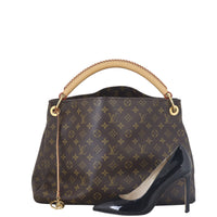 Louis Vuitton Artsy MM Monogram