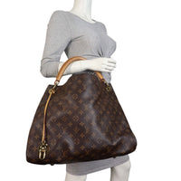 Louis Vuitton Artsy MM Monogram