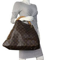 Louis Vuitton Artsy MM Monogram