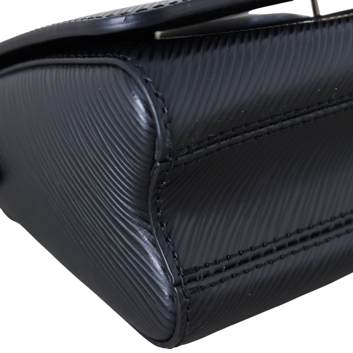 Louis Vuitton Twist Lock XL Epi