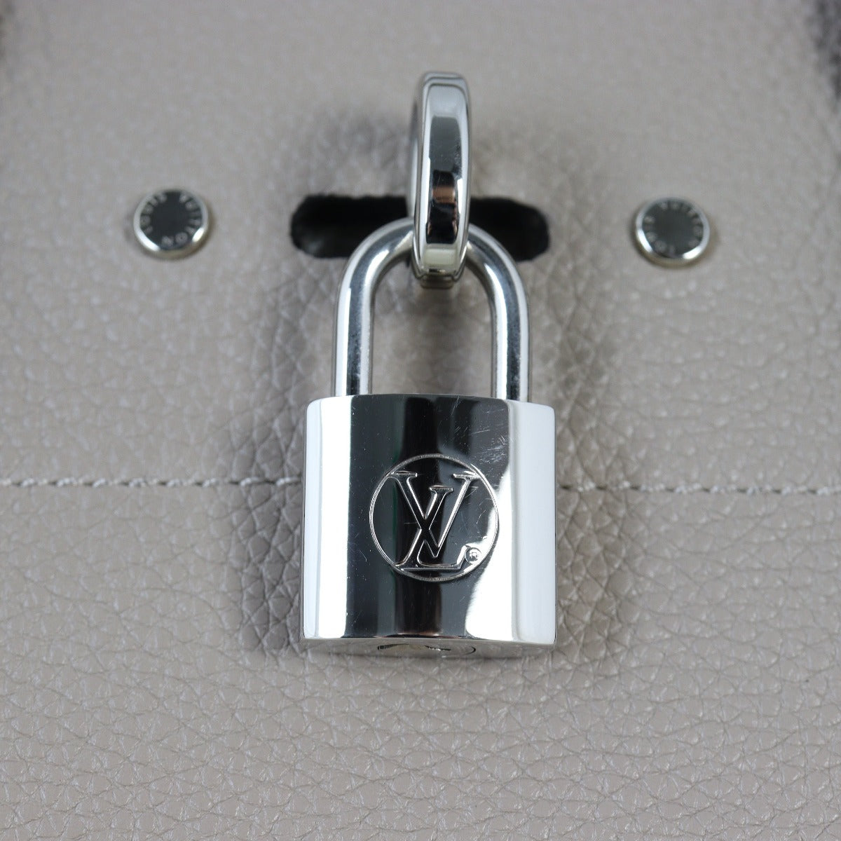 Louis Vuitton City Steamer MM