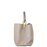 Louis Vuitton Capucines MM