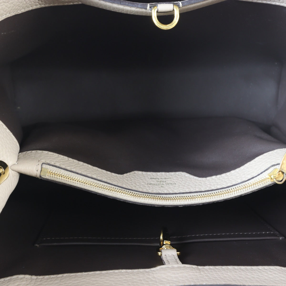 Louis Vuitton Capucines MM