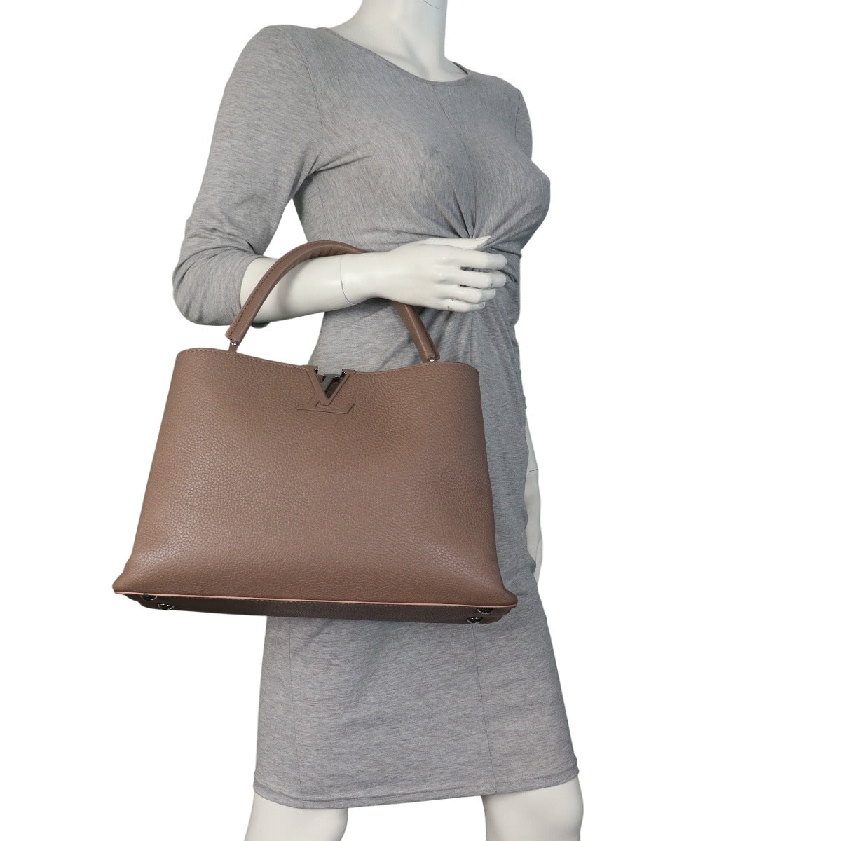 Louis Vuitton Capucines MM