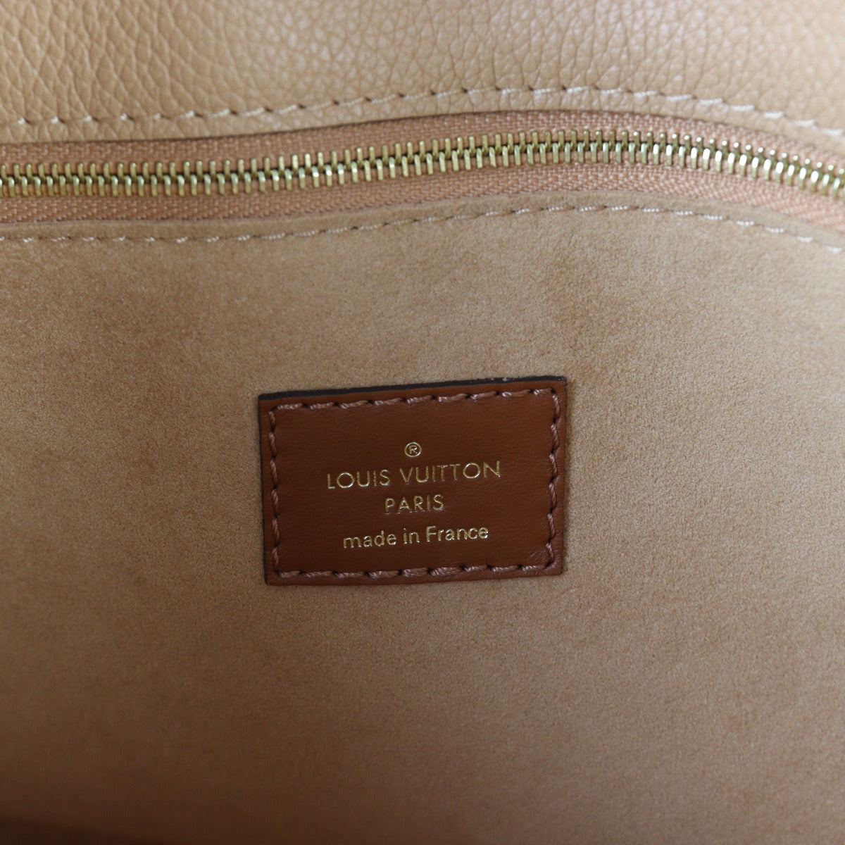 Louis Vuitton On My Side MM Monogram