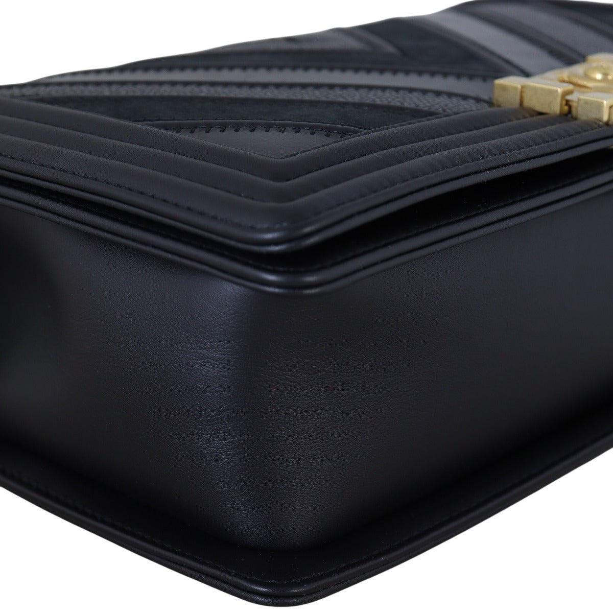 Chanel Boy New Medium Chevron