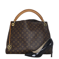 Louis Vuitton Artsy MM Monogram