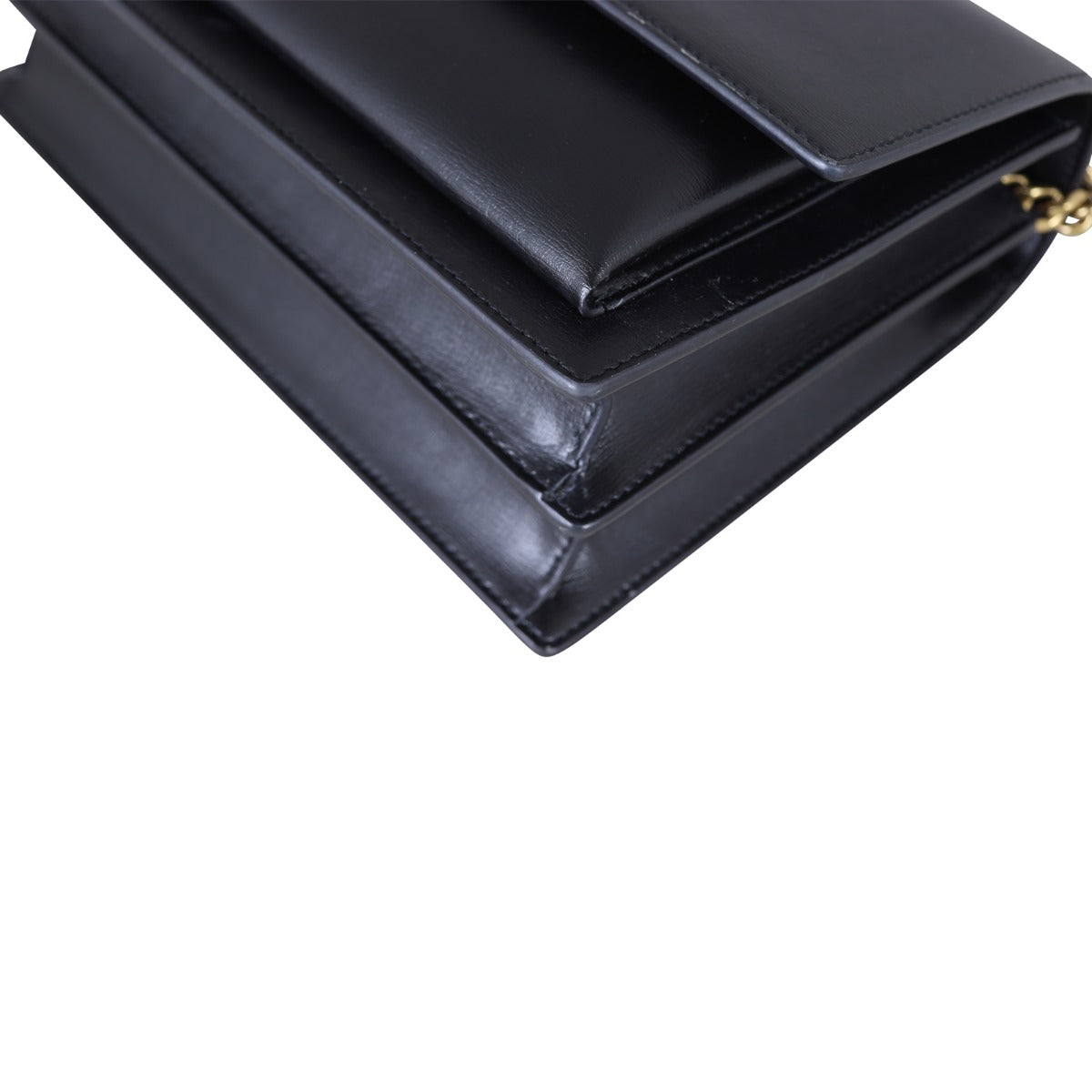 Saint Laurent Sunset Medium Corner Close Up