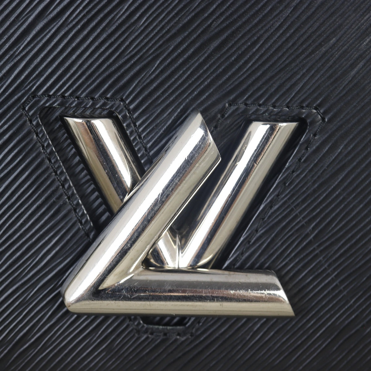 Louis Vuitton Twist MM Epi