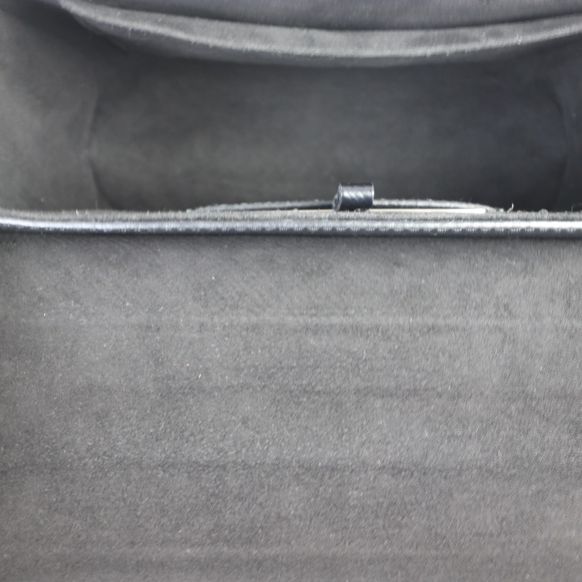 Louis Vuitton Twist MM Epi