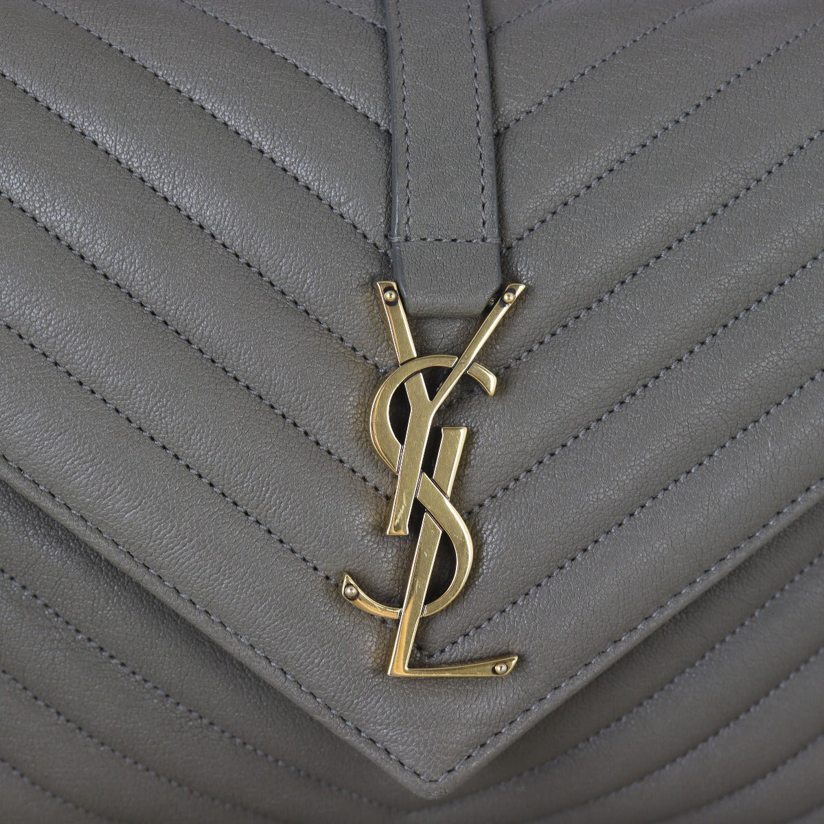 Saint Laurent College Medium