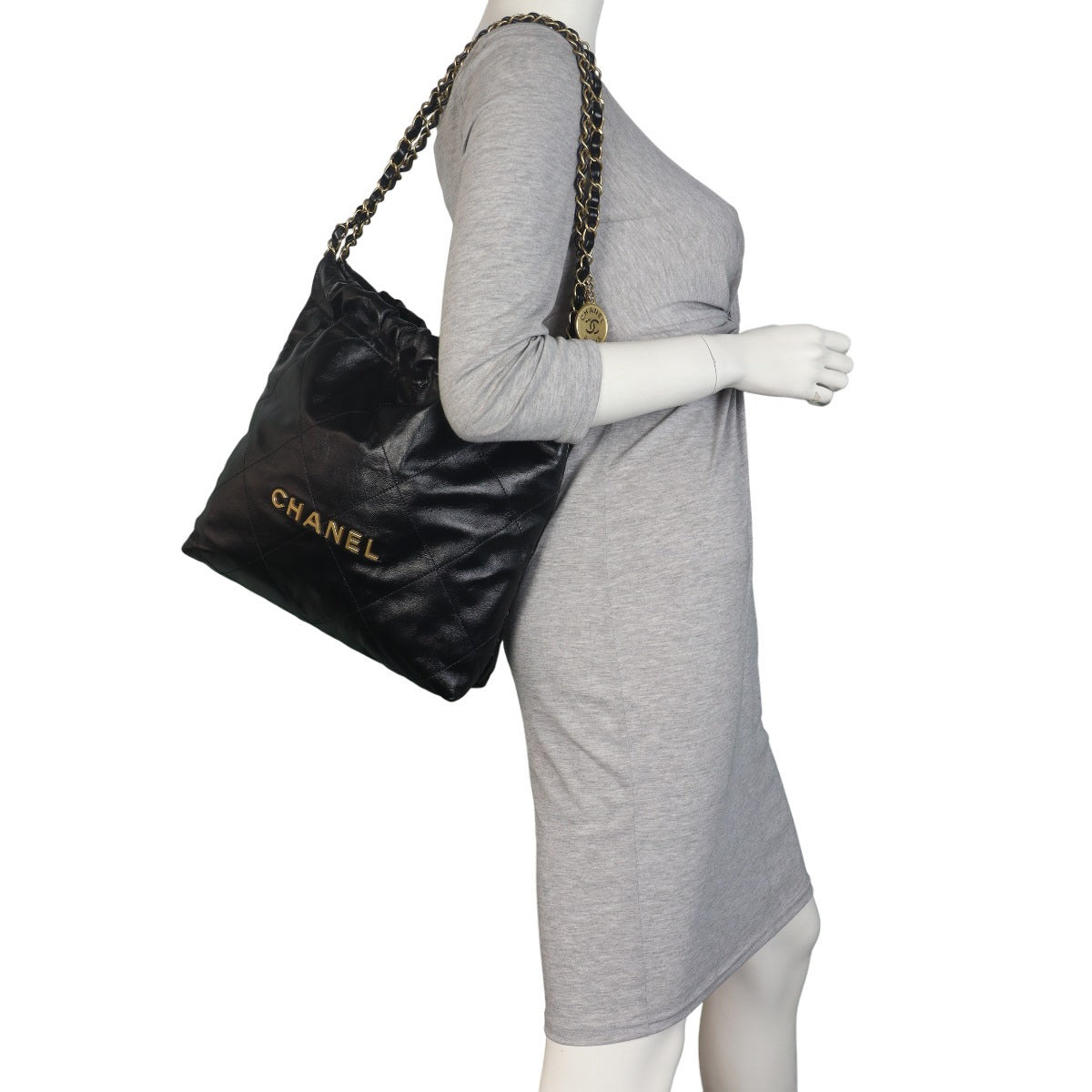 Chanel 22 Hobo Small