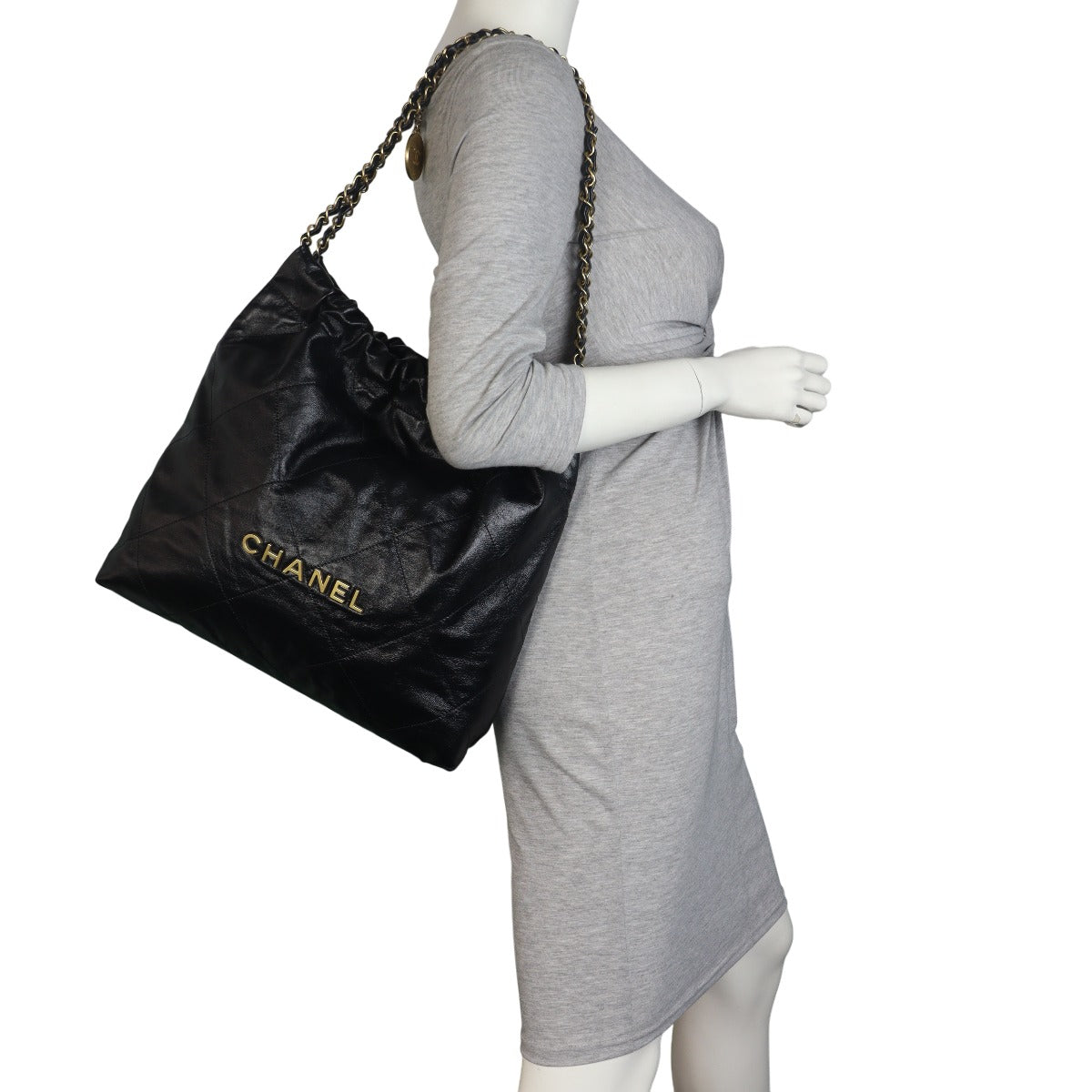 Chanel 22 Hobo Medium