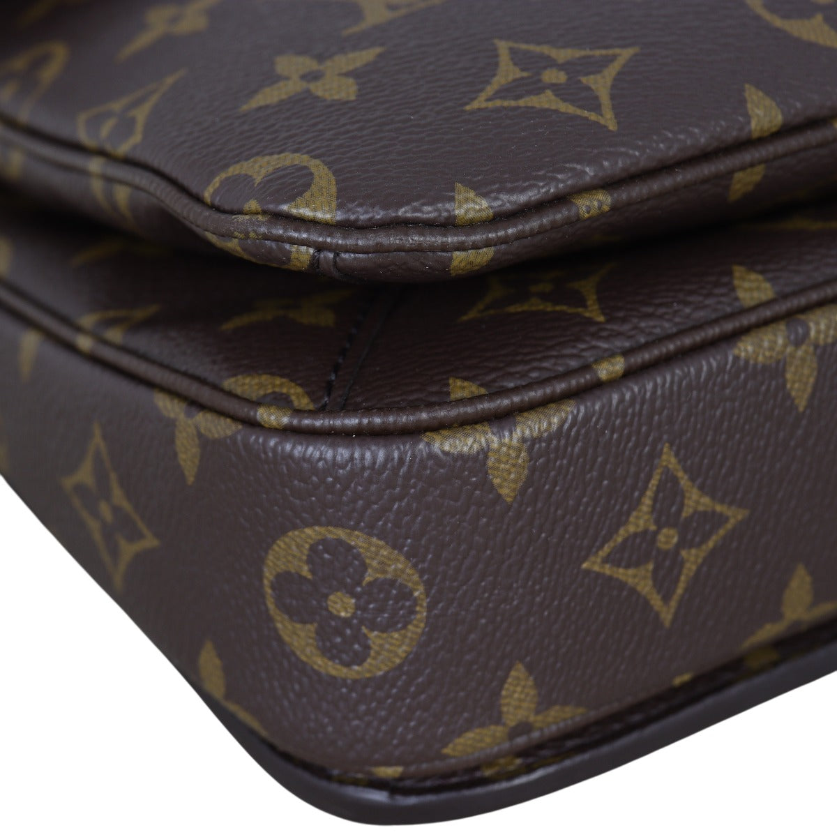 Louis Vuitton Pochette Metis Monogram