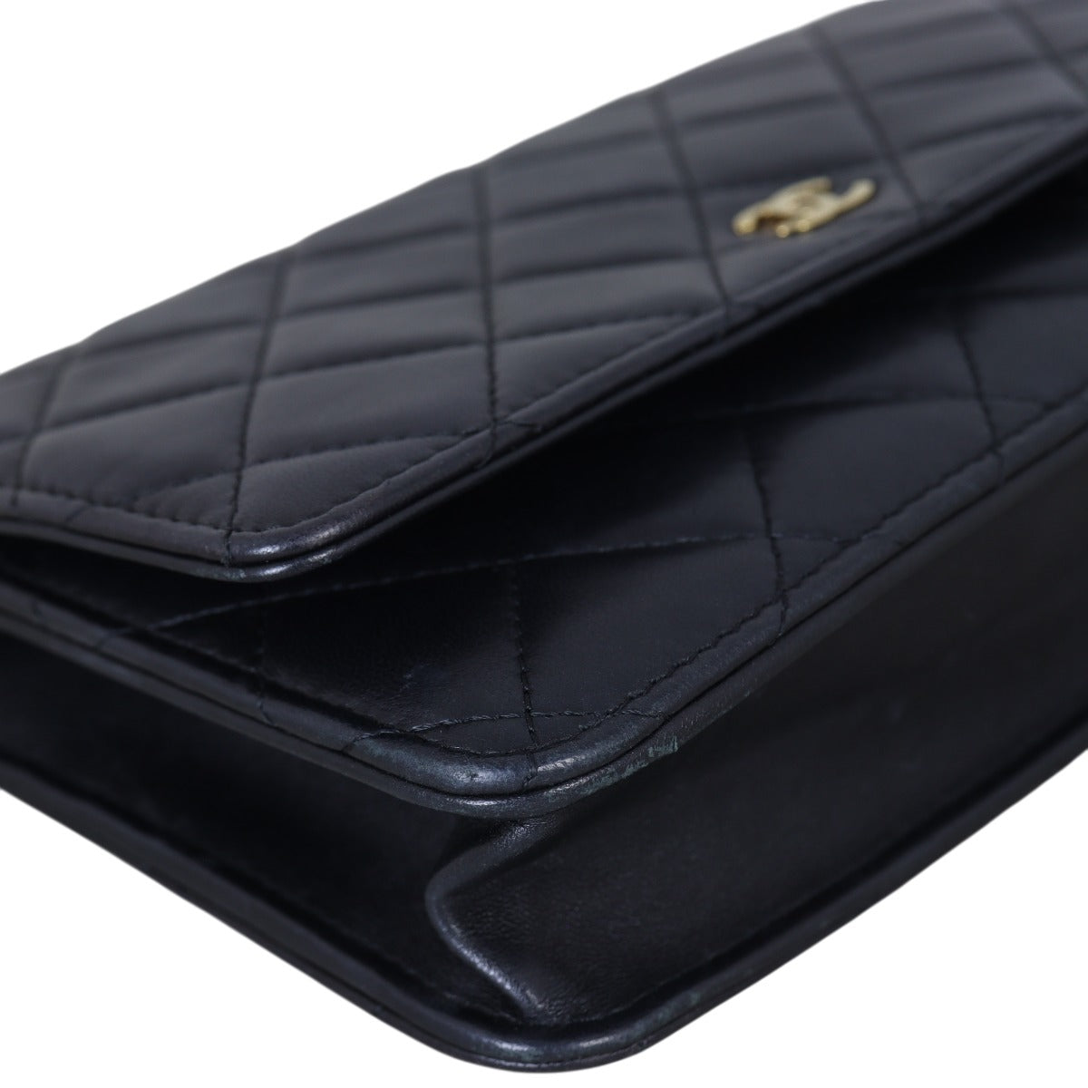 Chanel Classic Wallet on Chain