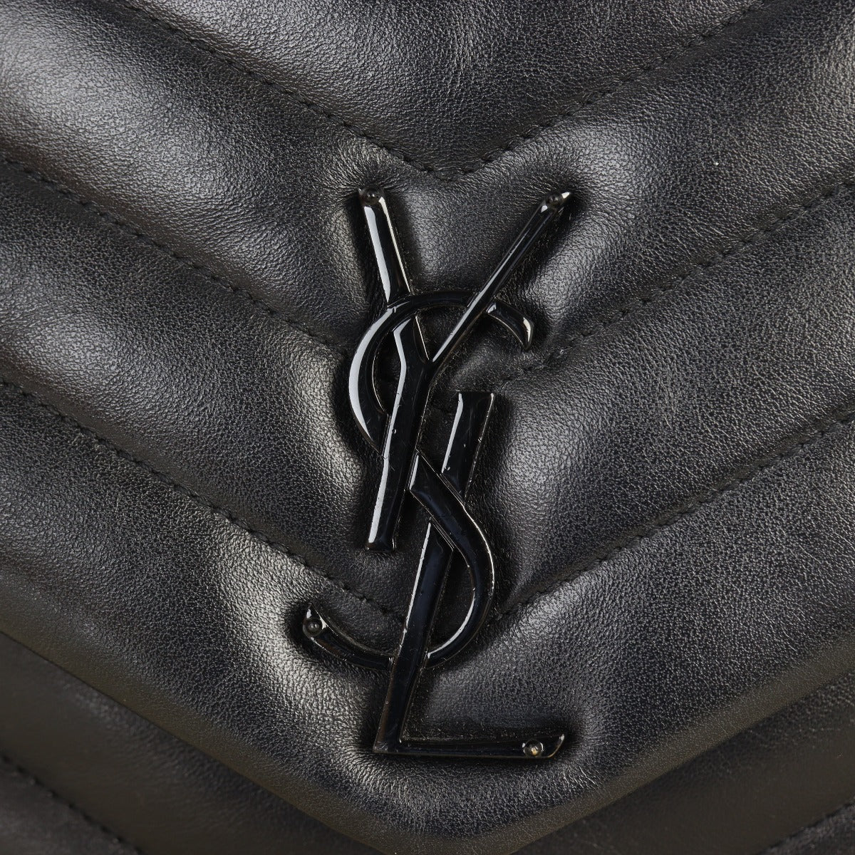 Saint Laurent Loulou Medium