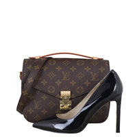 Louis Vuitton Pochette Metis Monogram