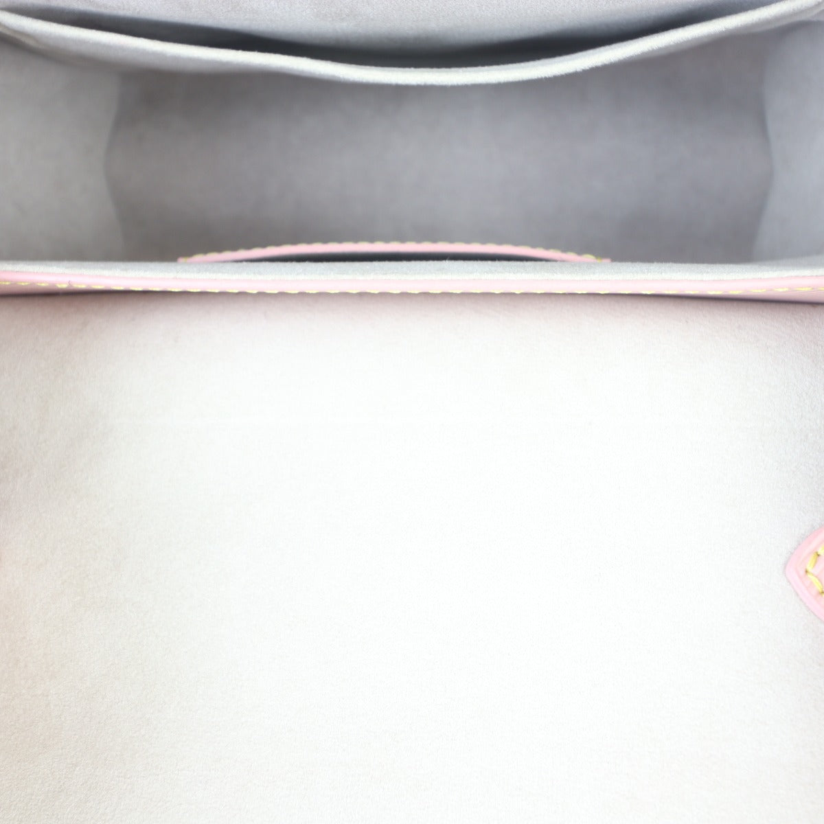 Louis Vuitton Twist MM Epi