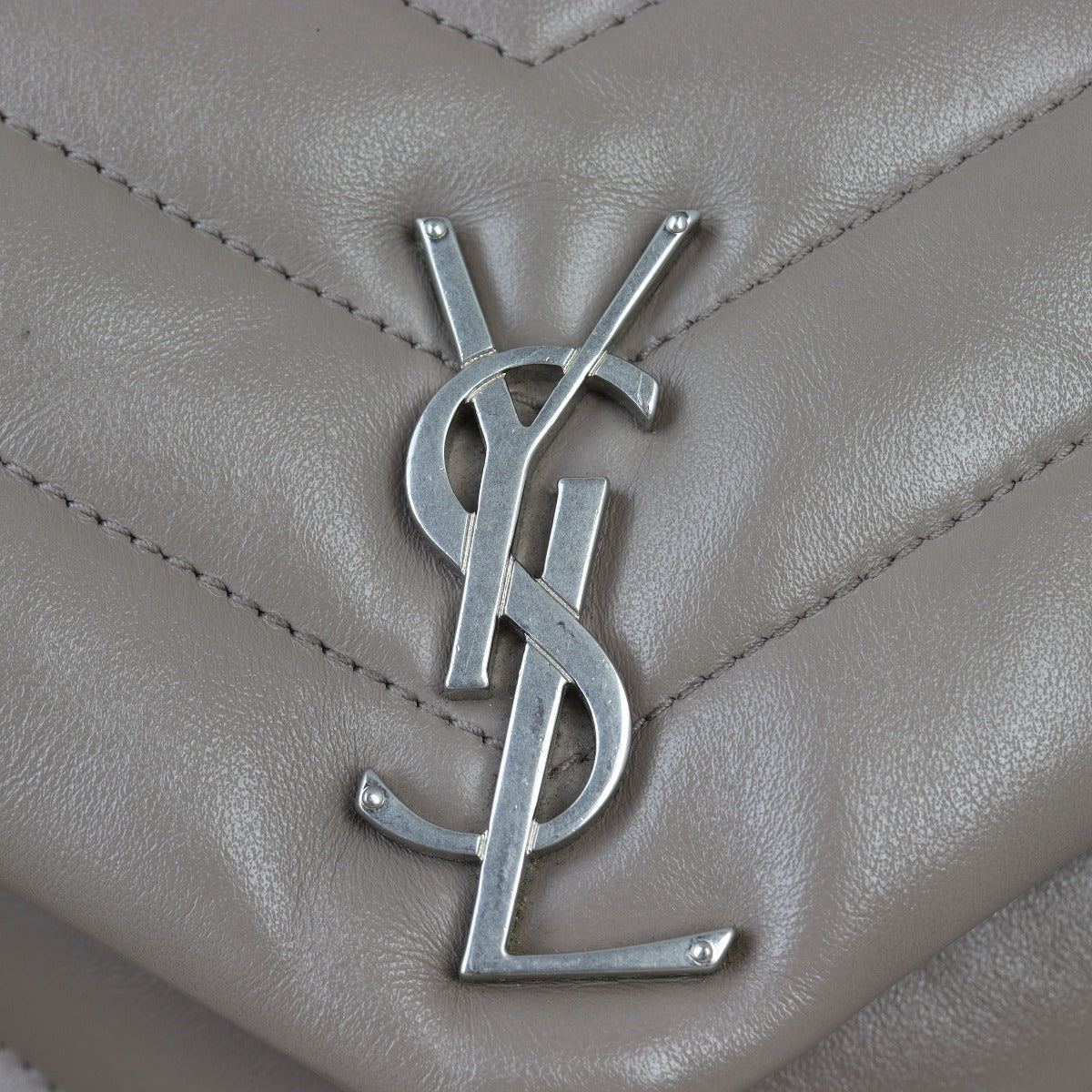 Saint Laurent Loulou Small