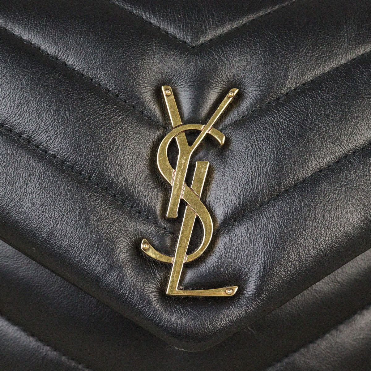 Saint Laurent Loulou Small