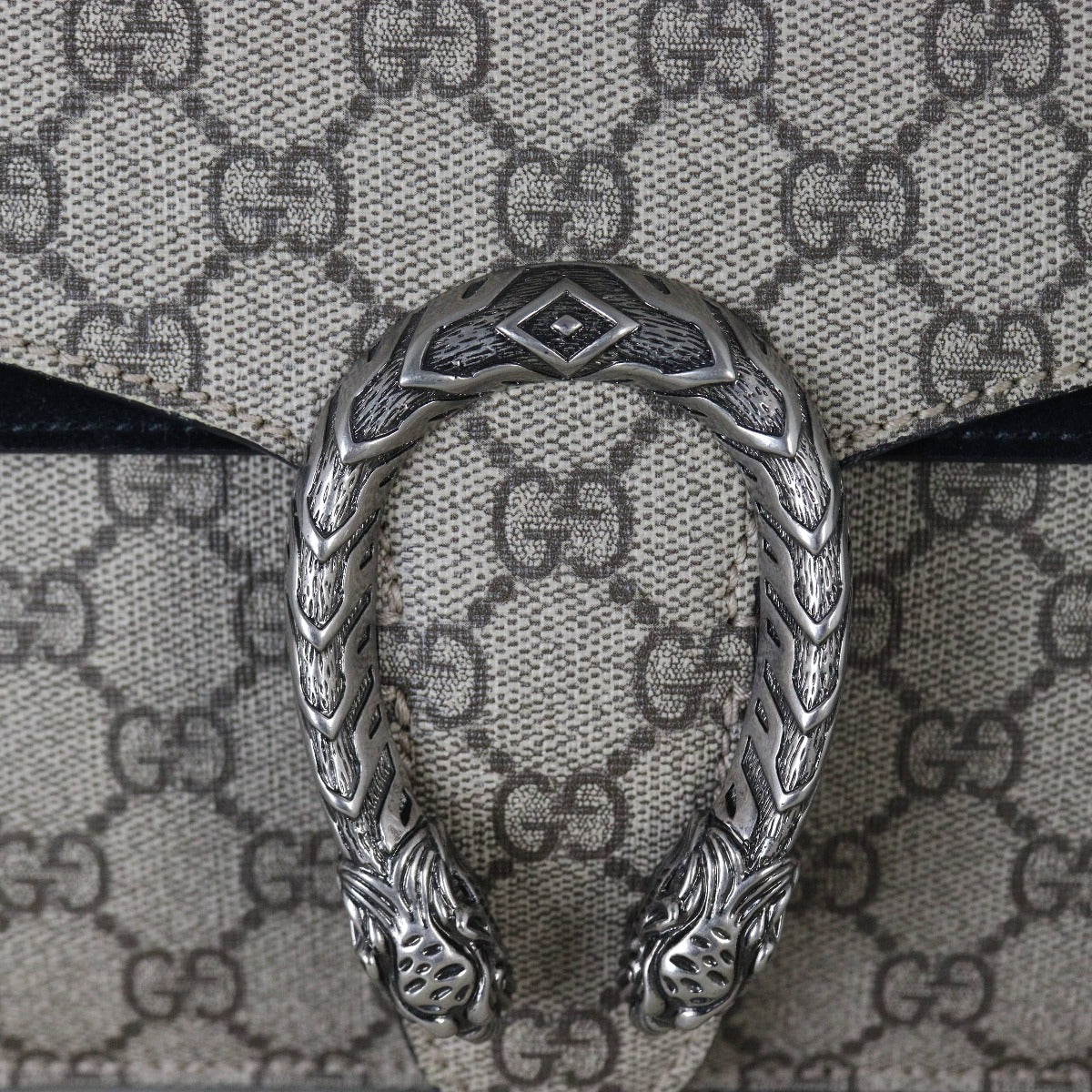 Gucci Dionysus GG Supreme Small Shoulder Bag