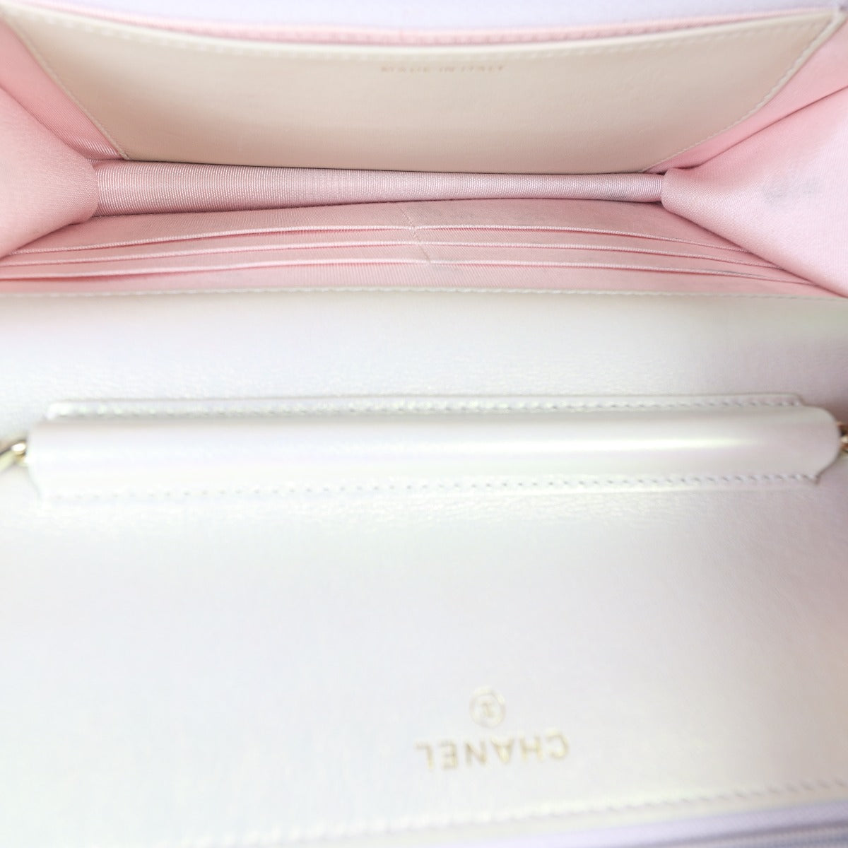 Chanel Classic Wallet on Chain