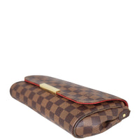 Louis Vuitton Favorite MM Damier Ebene Corner
