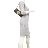 Louis Vuitton Beverly Pochette Monogram Mannequin
