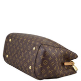 Louis Vuitton Montaigne GM Monogram Corner
