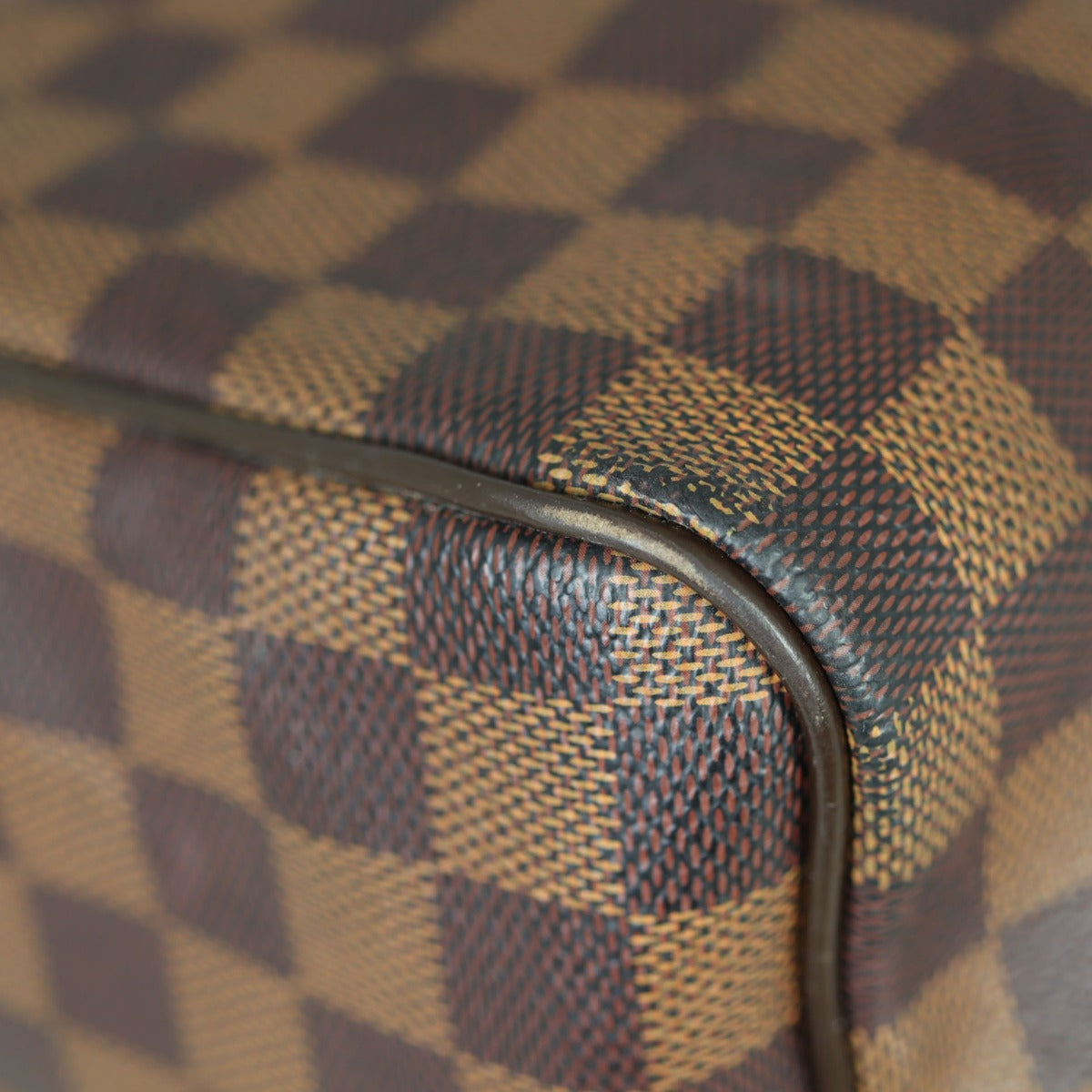 Louis Vuitton Speedy 30 Damier Ebene Corner
