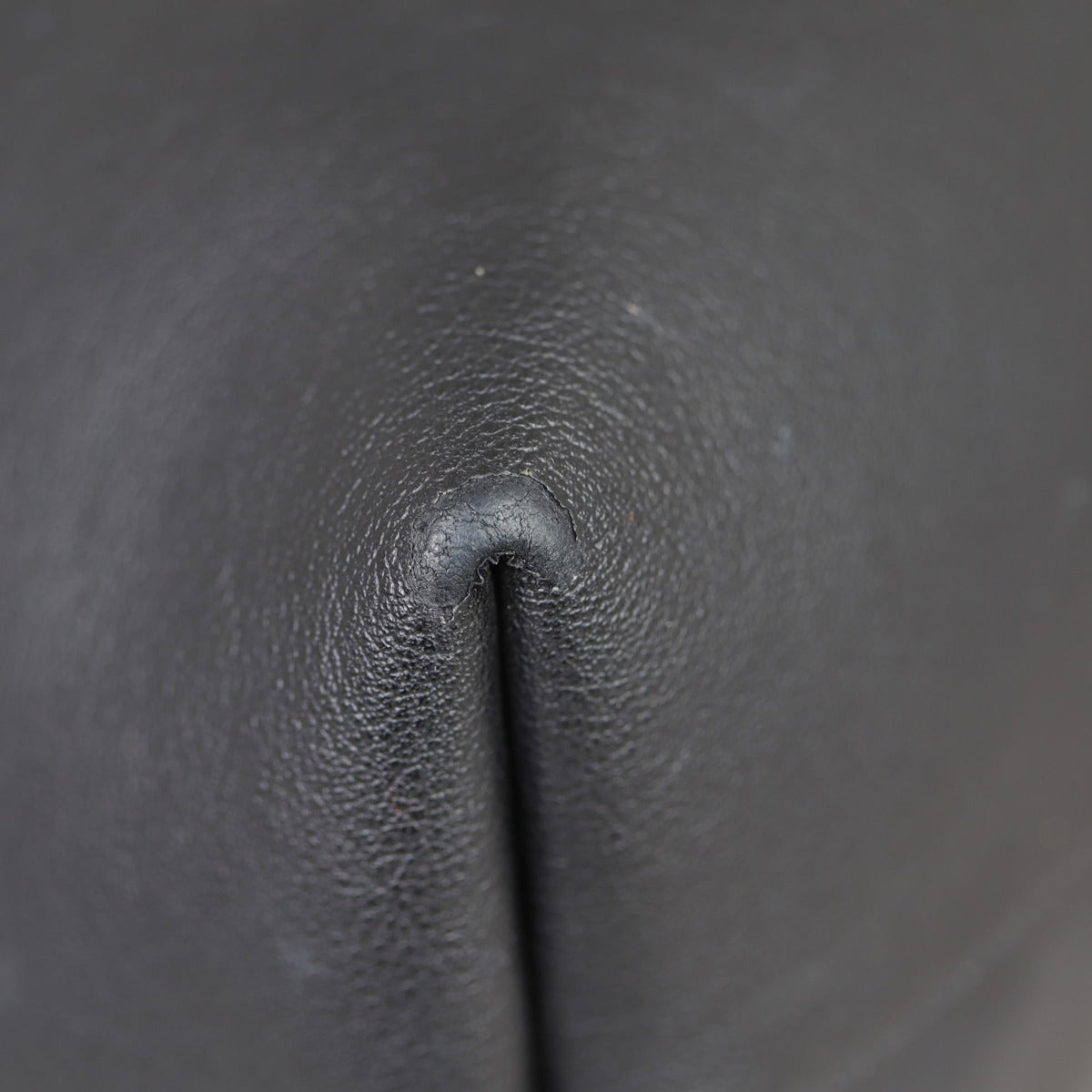 Saint Laurent Shopping Tote Corner
