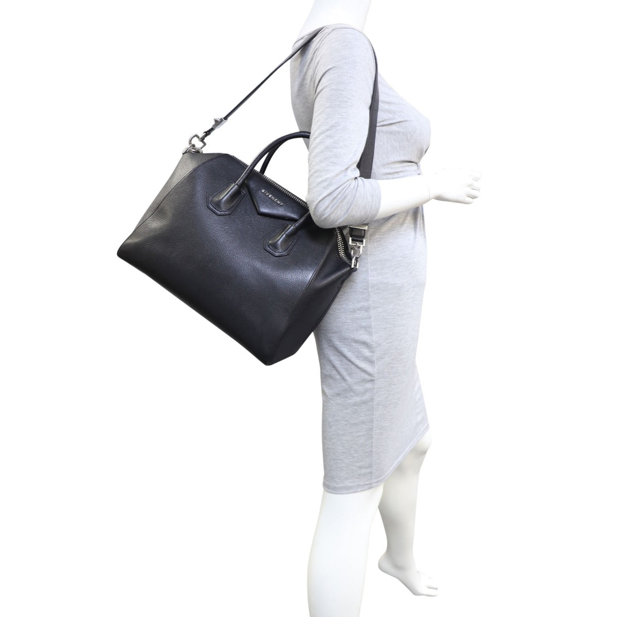 Givenchy Antigona Medium Mannequin
