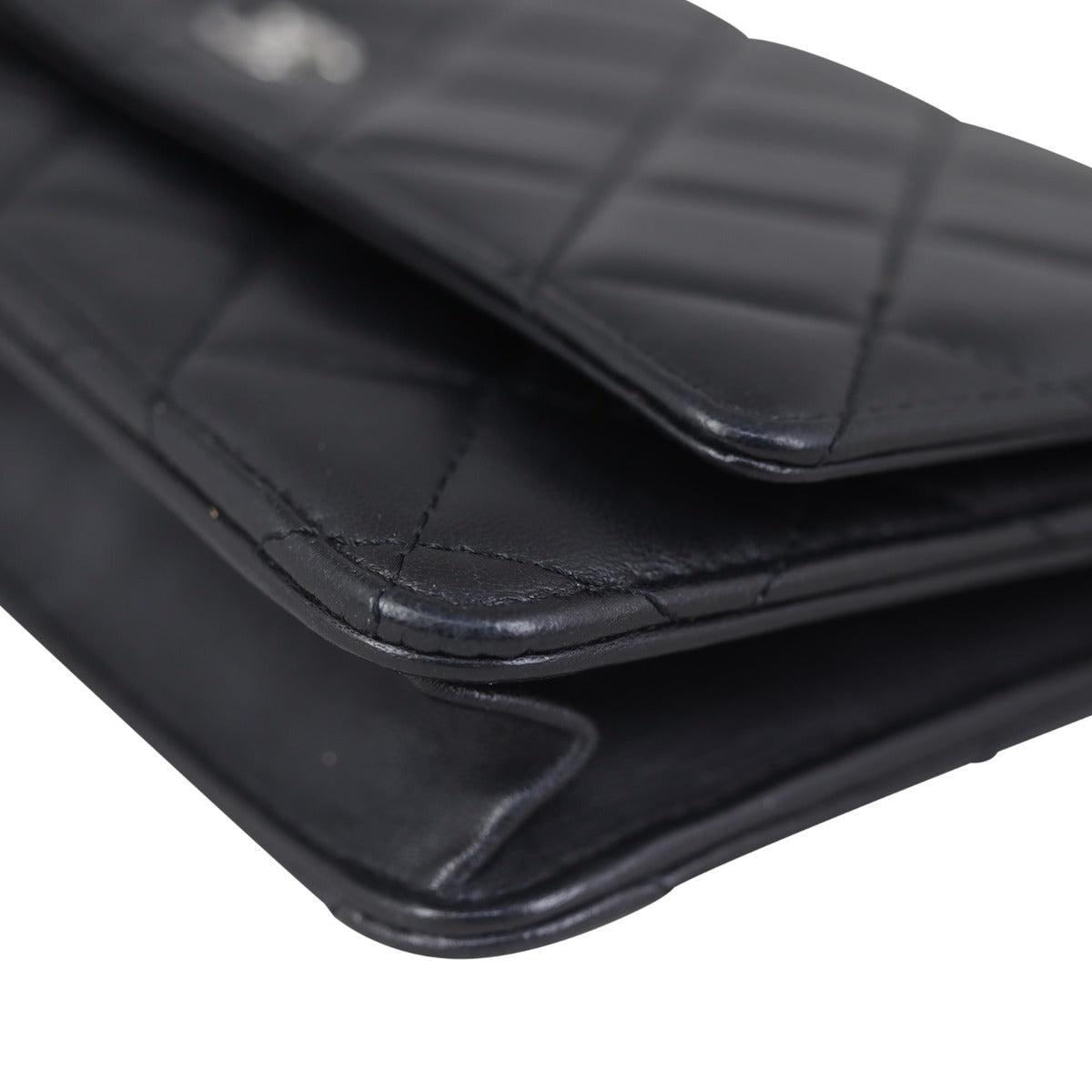 Chanel Classic Wallet on Chain Corner
