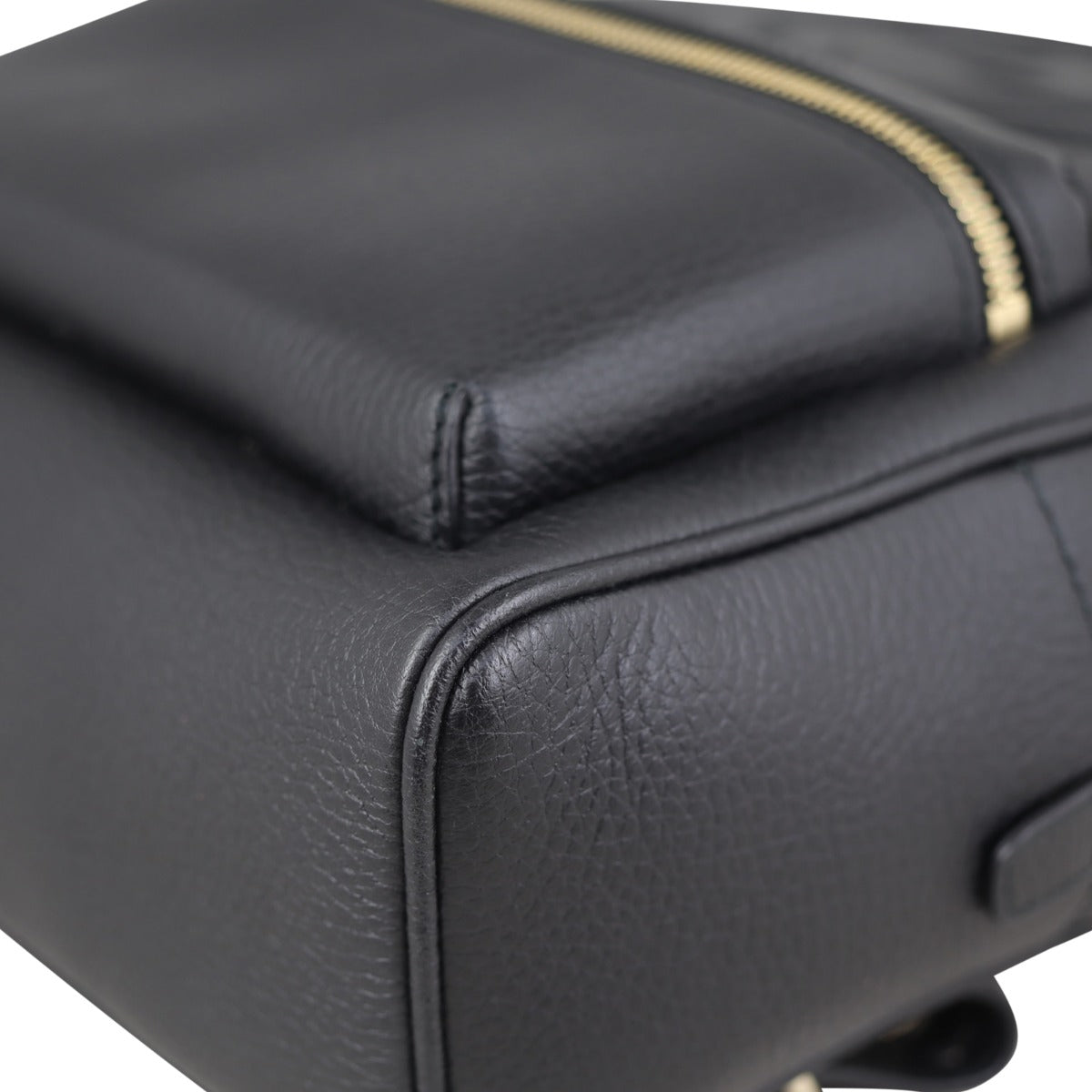 Gucci Soho Leather Chain Backpack – Luxe.It.Fwd