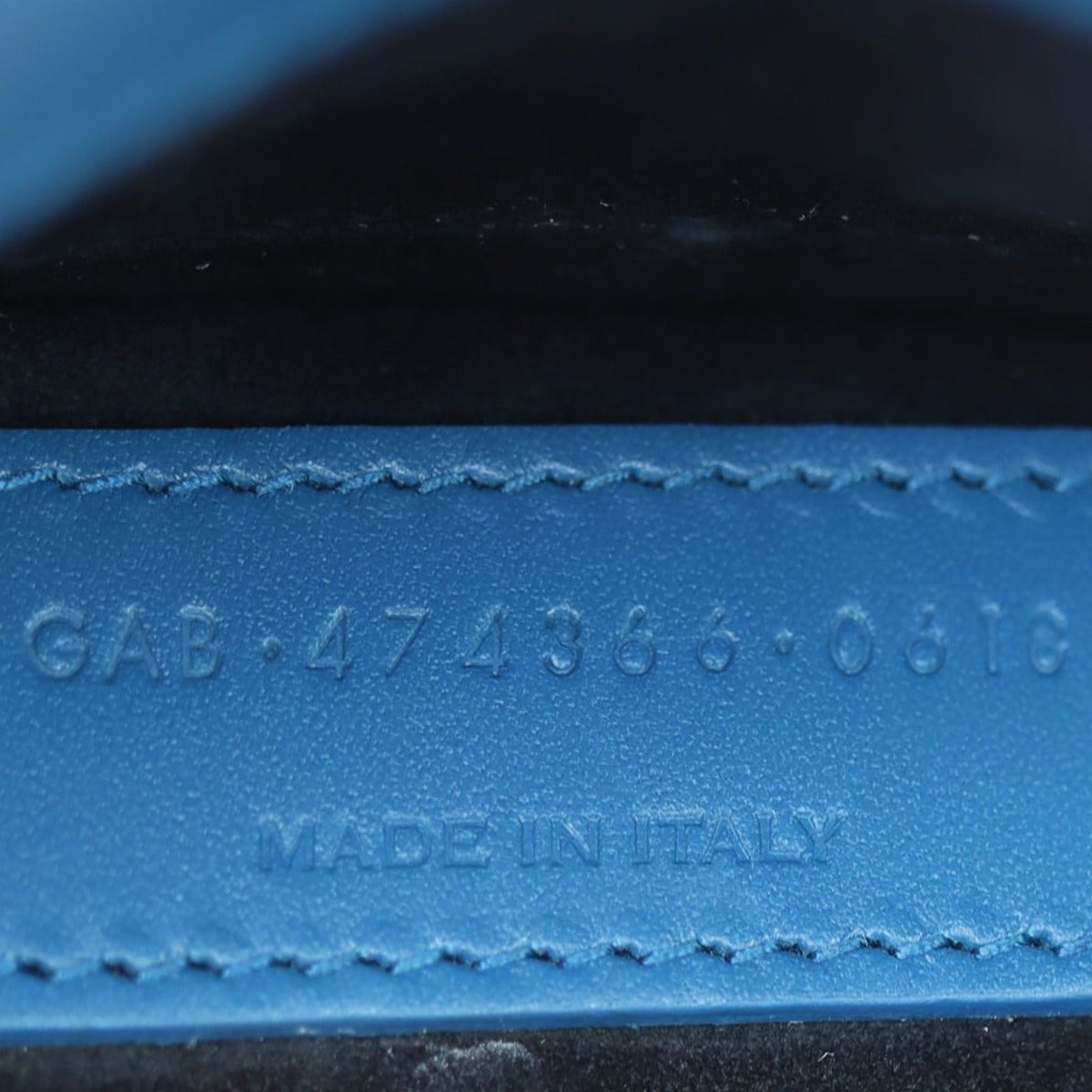 Saint Laurent Kate Tassel Chain Bag Small Date code
