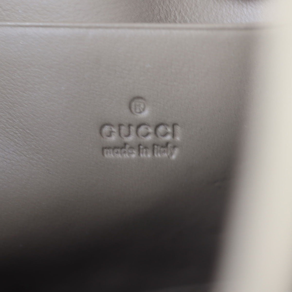 Gucci Dionysus GG Supreme Chain Wallet Stamp
