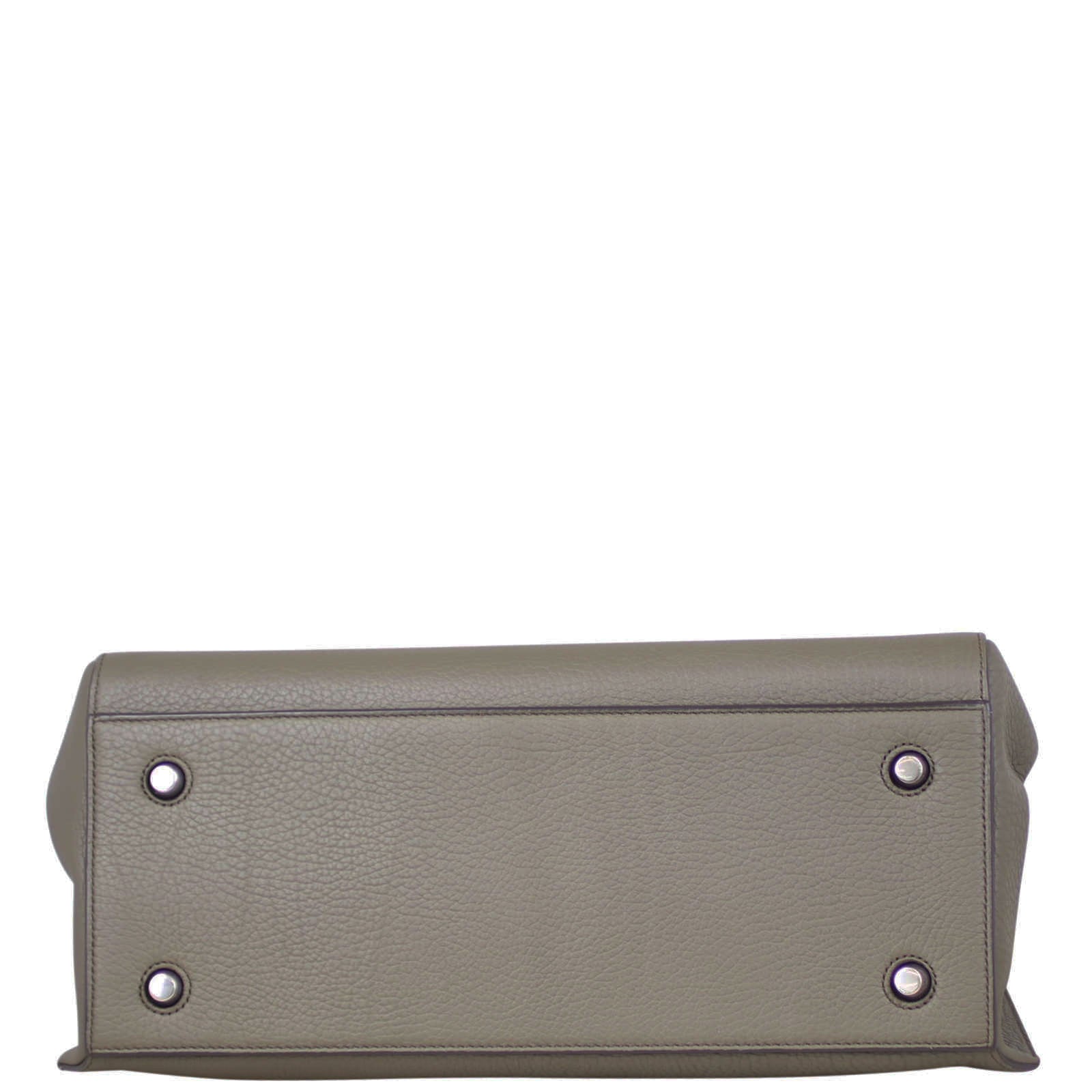 Celine Edge Medium base