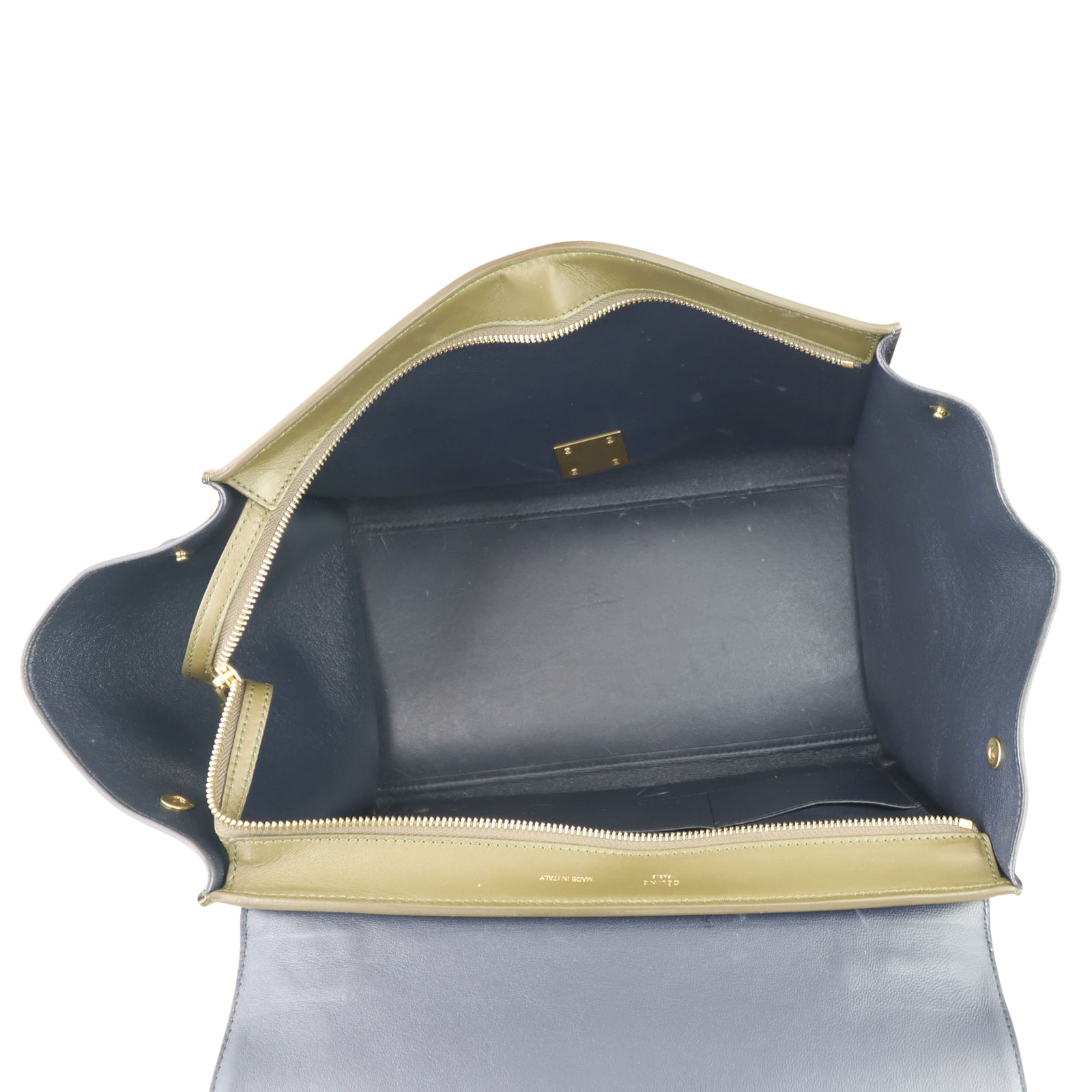 Celine Trapeze Medium Whole interior