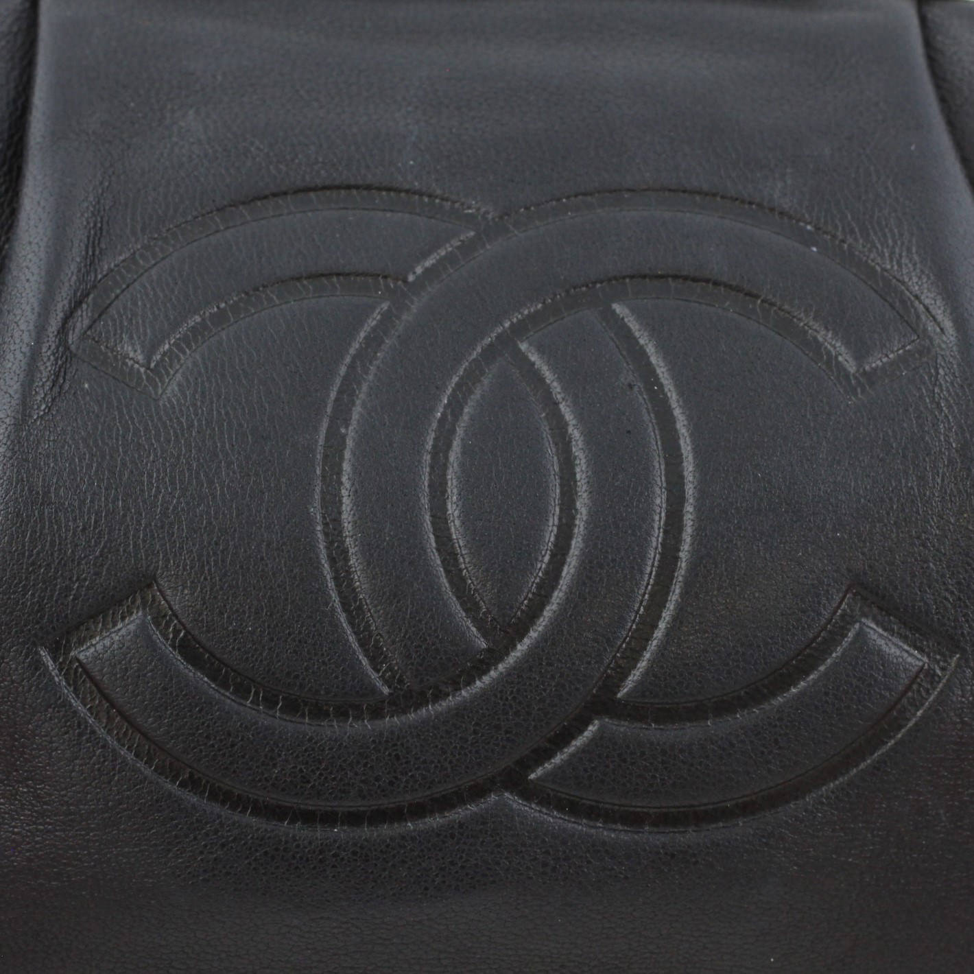 Chanel CC Kisslock Clutch Exterior