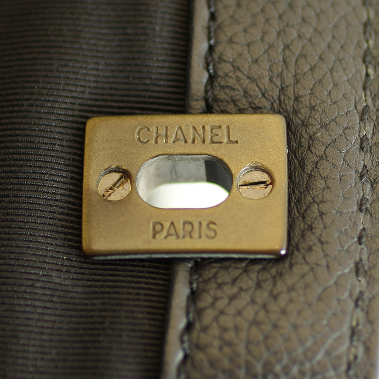 Chanel Executive Cerf Tote Plate