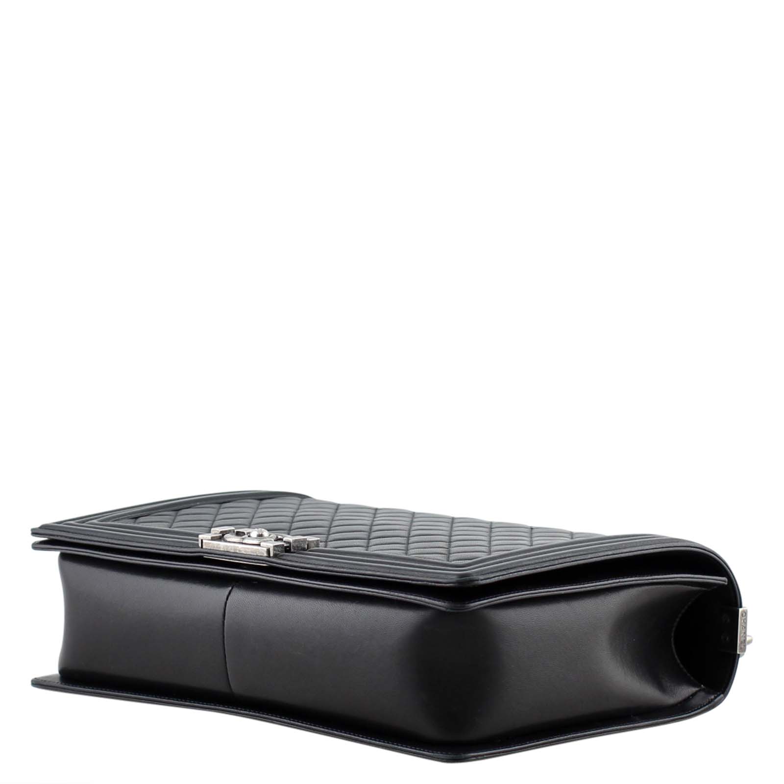 Chanel Boy Large Corner