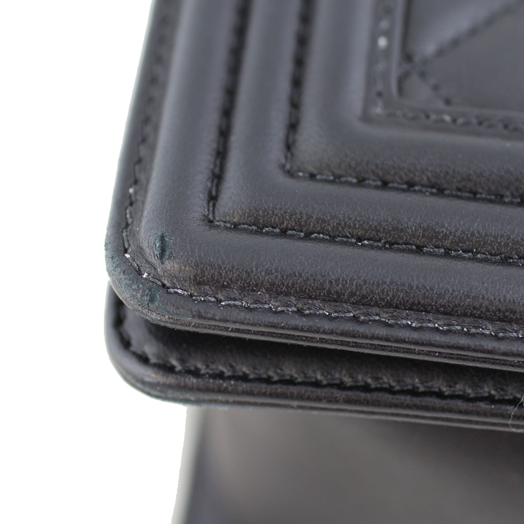 Chanel Boy Bag New Medium Edge