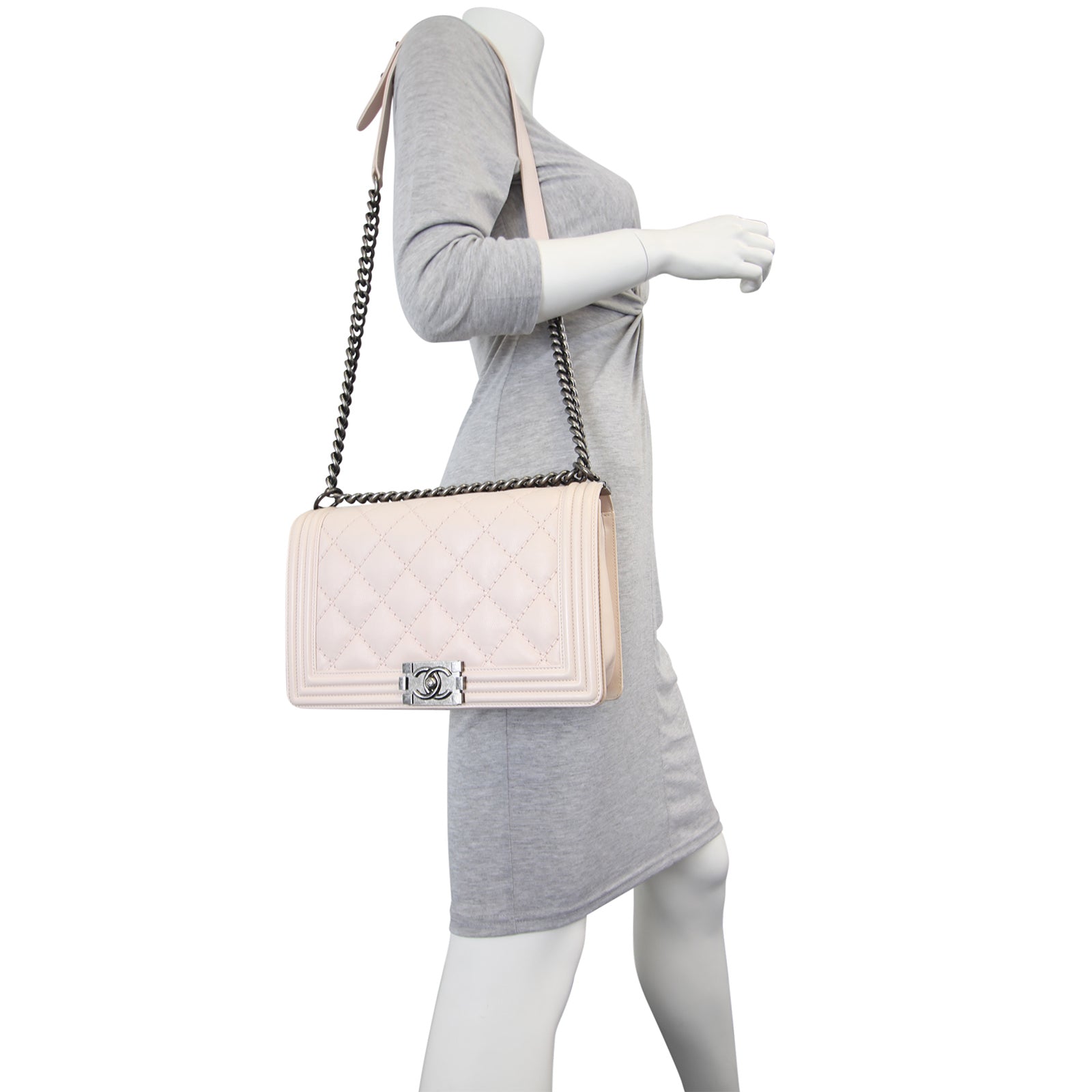 Chanel Boy Bag New Medium Mannequin