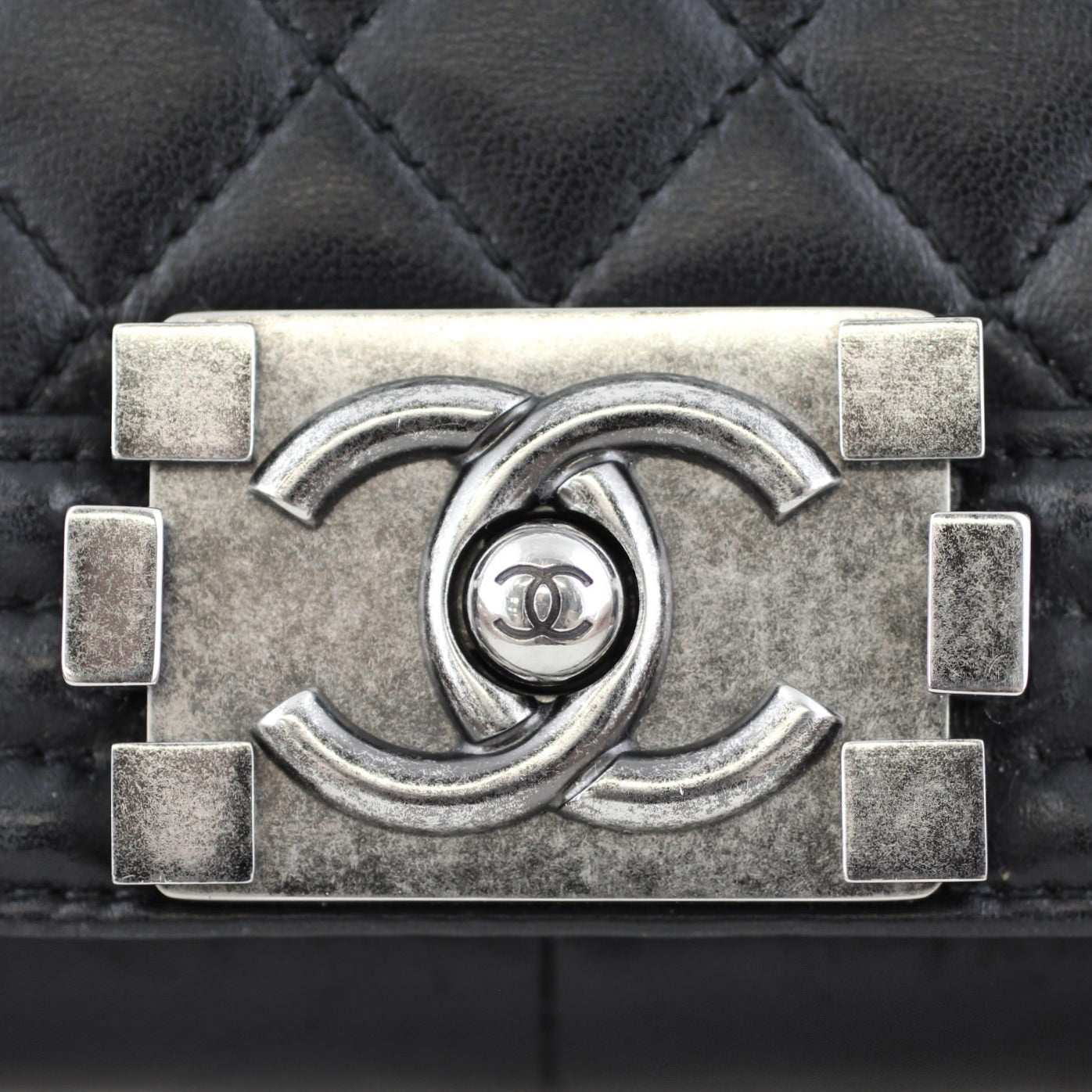 Chanel Boy Bag New Medium Logo