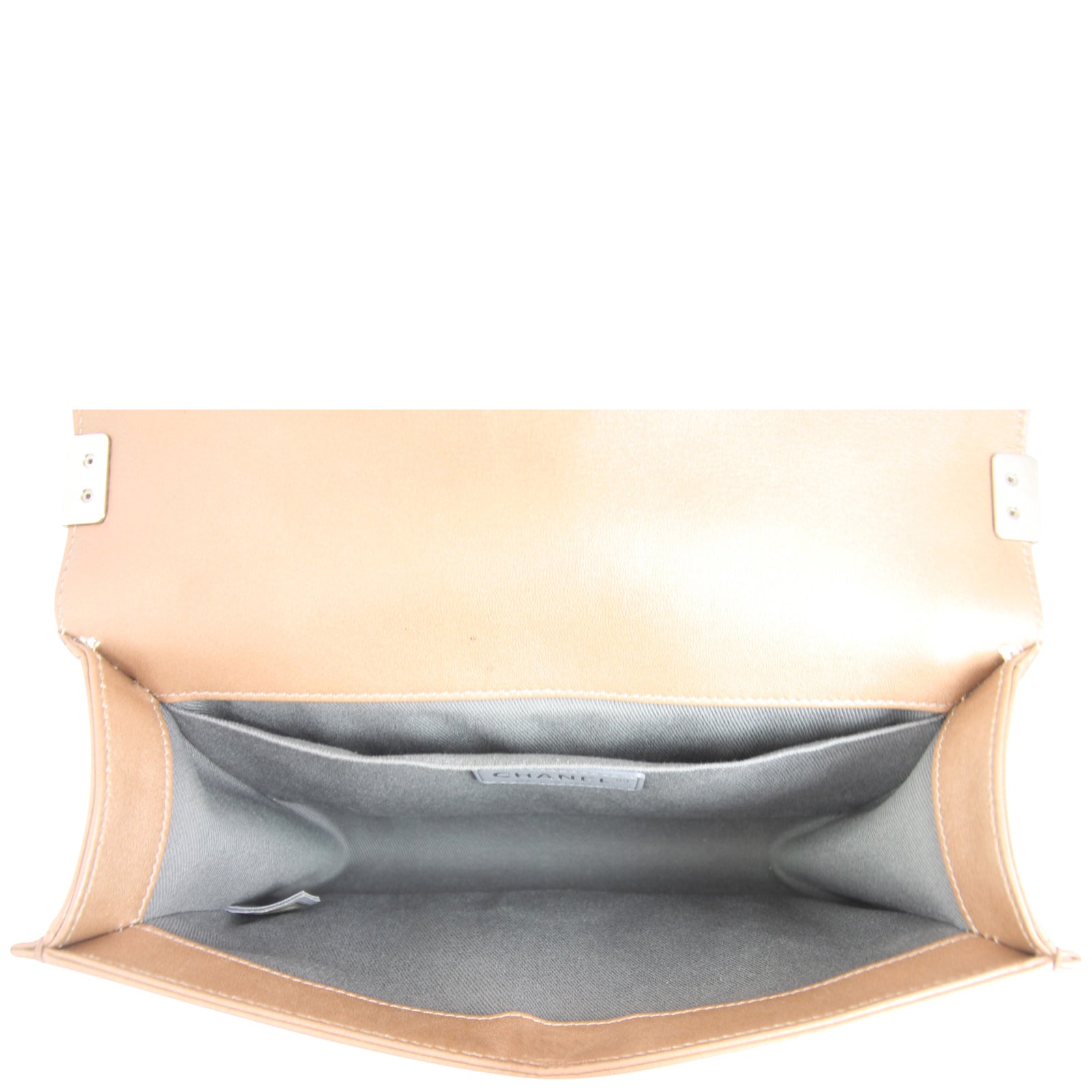Chanel Boy Old Medium Interior